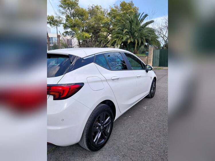 Opel Astra <span class=
